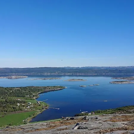 Strandstua Solbakken Fevåg