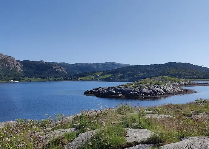 Strandstua Solbakken Fevåg