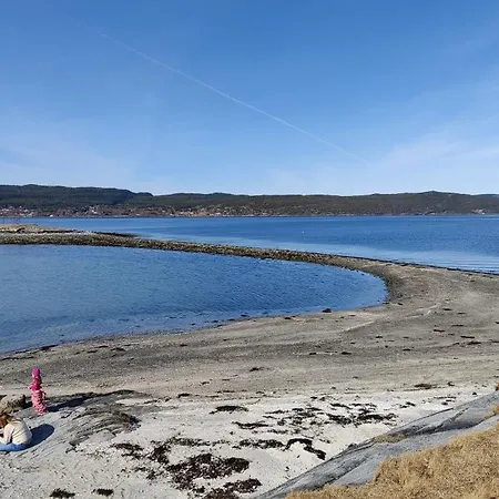 Strandstua Solbakken
